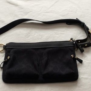 Coach  fanny pak